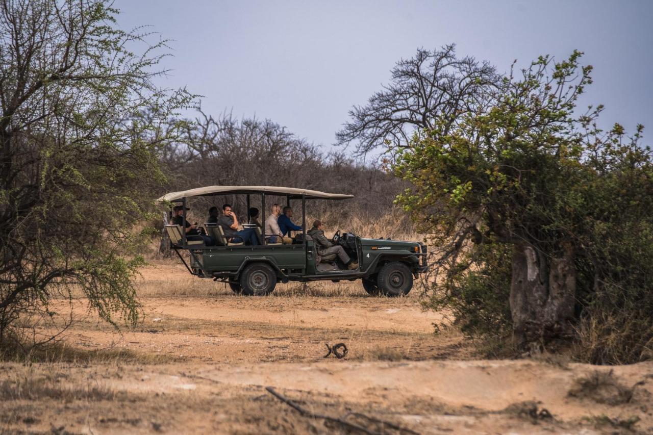 Tshukudu Game Lodge Hoedspruit Exteriör bild