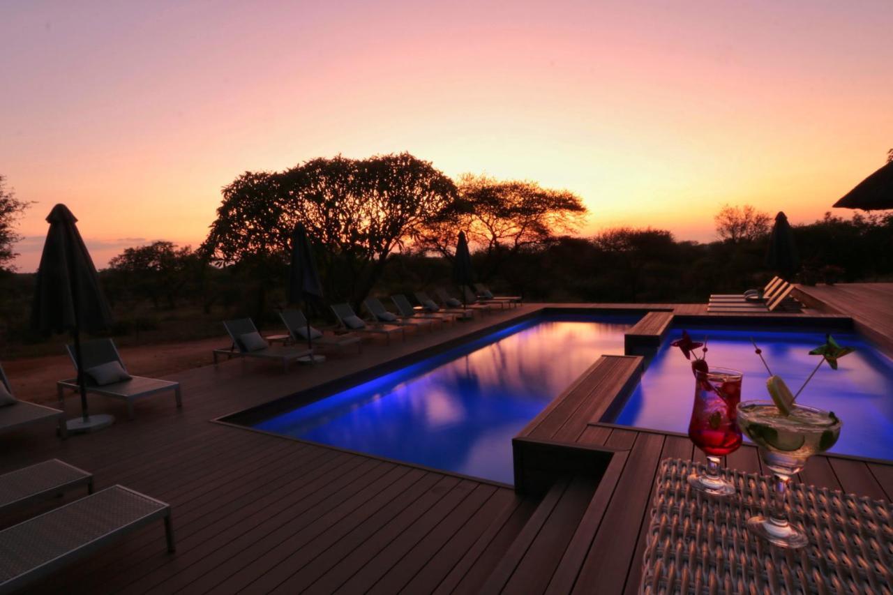 Tshukudu Game Lodge Hoedspruit Exteriör bild