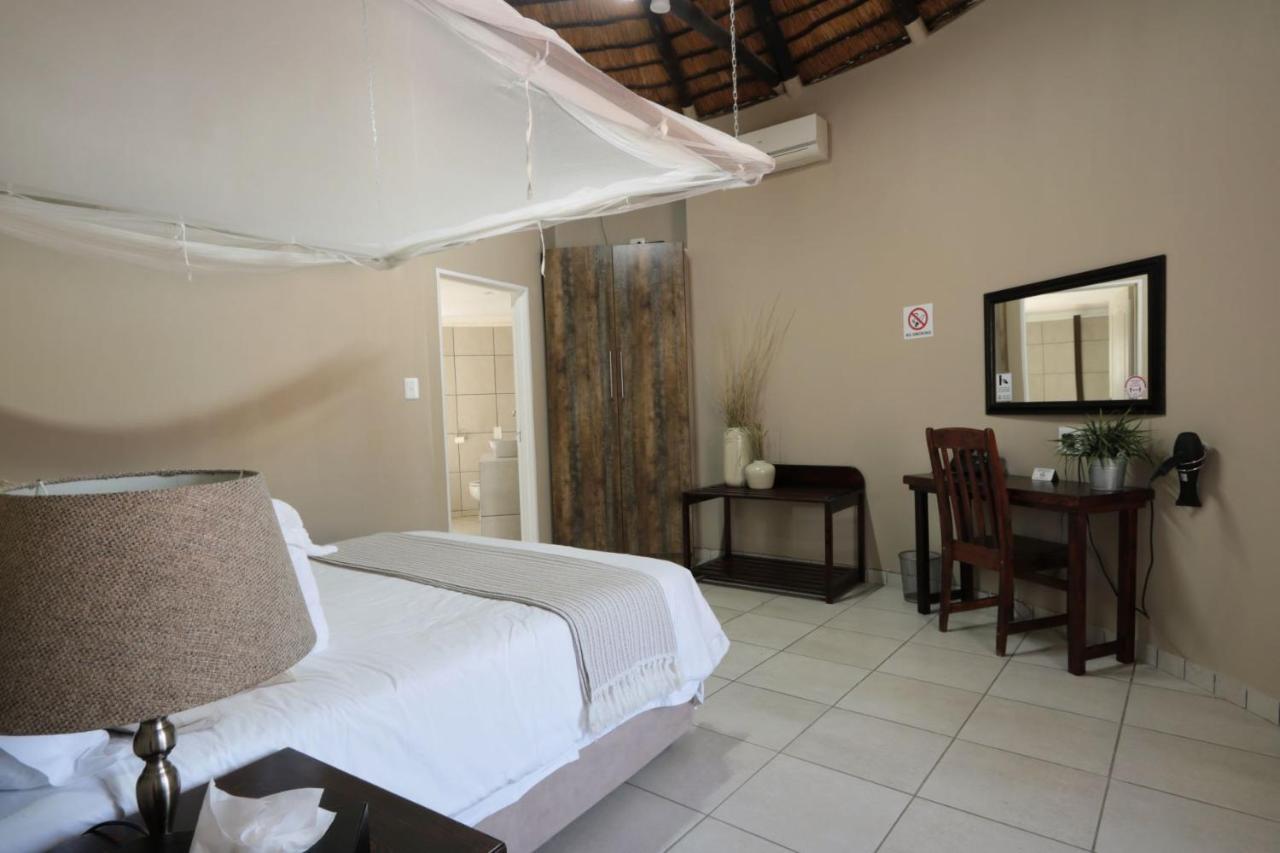 Tshukudu Game Lodge Hoedspruit Exteriör bild