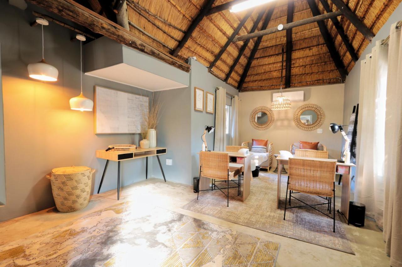 Tshukudu Game Lodge Hoedspruit Exteriör bild